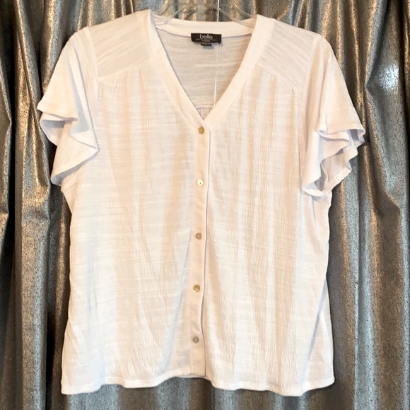 White blouse - Picture 1 of 3